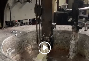 Ứng dụng vòng bi chịu nhiệt lắp tay gầu máy đúc nhôm (Die-casting)